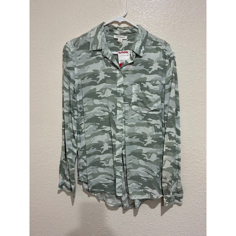 Beachlunchlounge Alanna Sage Camo Button Down‎ Shirt Womens Medium New LPT1110